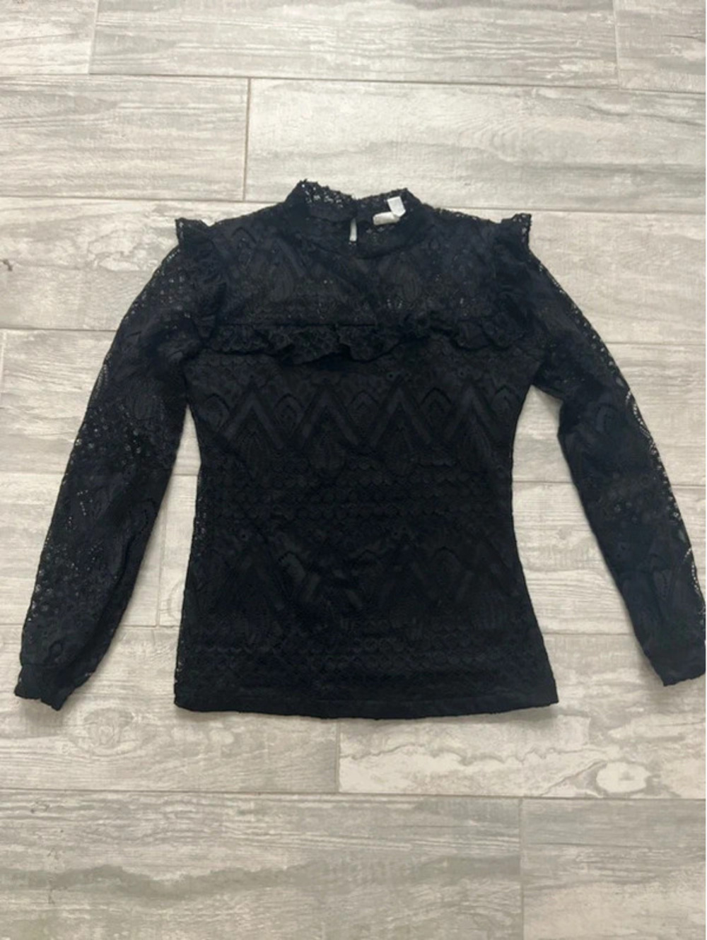 HL Affair Lace Long Sleeve Black Top